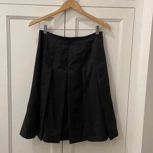 Burberry Black Pleated Skirt-Great Condition—US 4